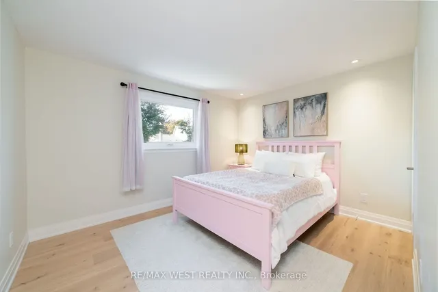 Additional property image - 2366 Devon Rd
