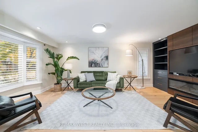 Additional property image - 2366 Devon Rd