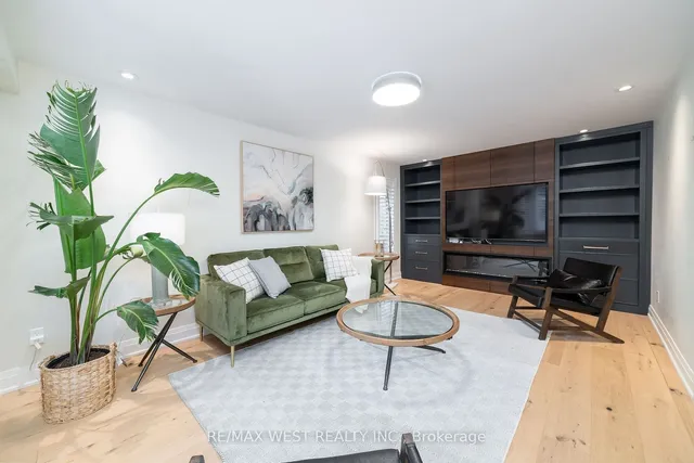 Additional property image - 2366 Devon Rd
