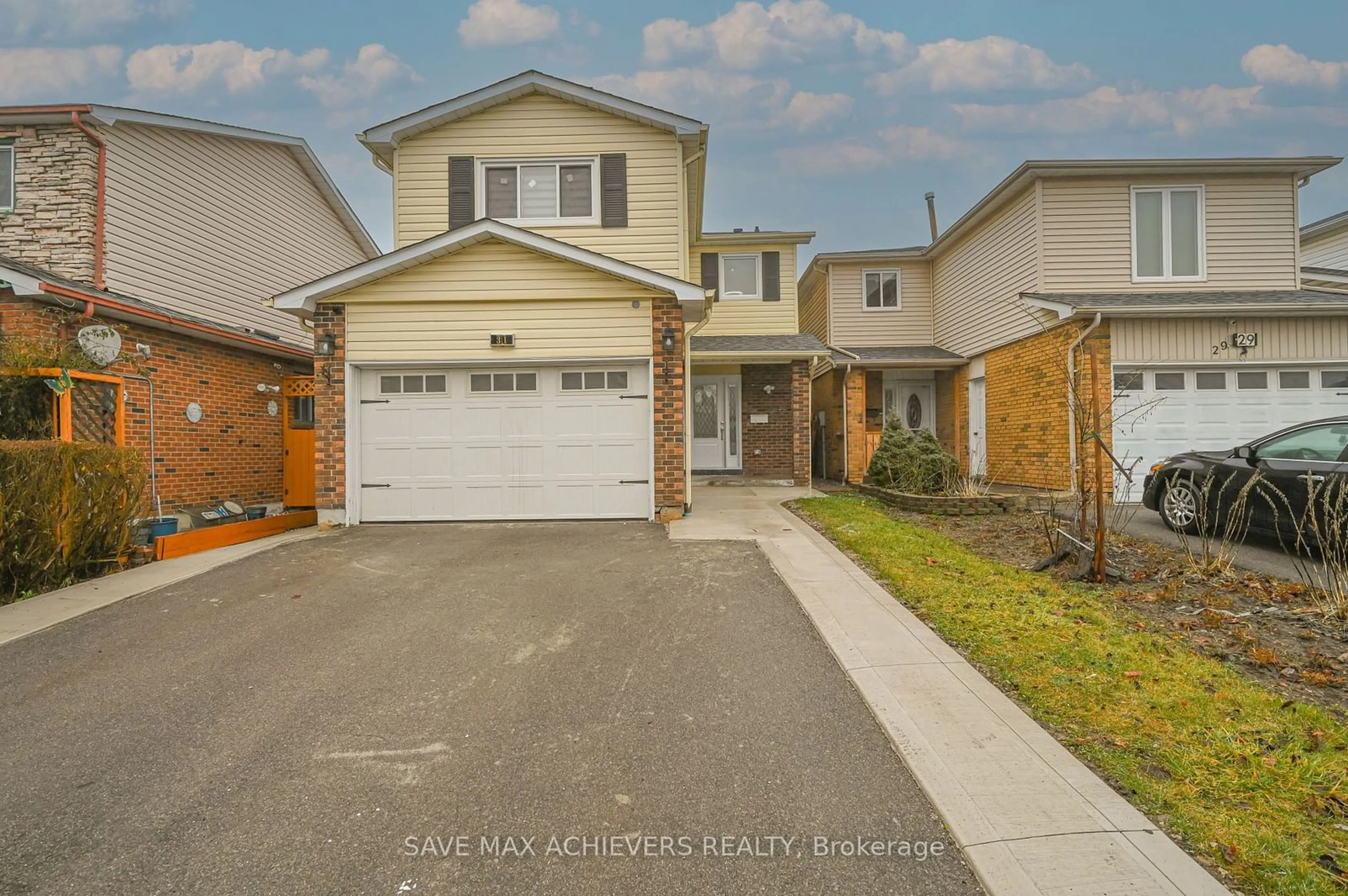 A pic from exterior of the house or condo, the street view for 31 Histon Cres, Brampton Ontario L6V 3P9