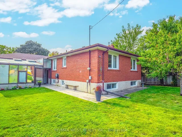 Additional property image - 42 Swordbill Dr