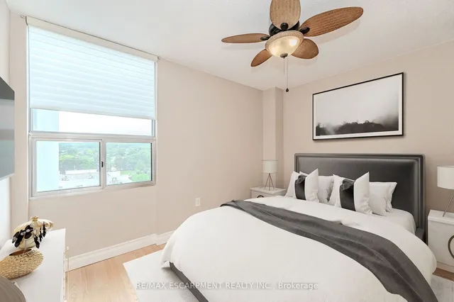 Additional property image - 2055 Upper Middle Rd Unit 1008