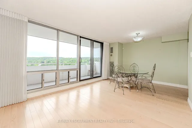Additional property image - 2055 Upper Middle Rd Unit 1008