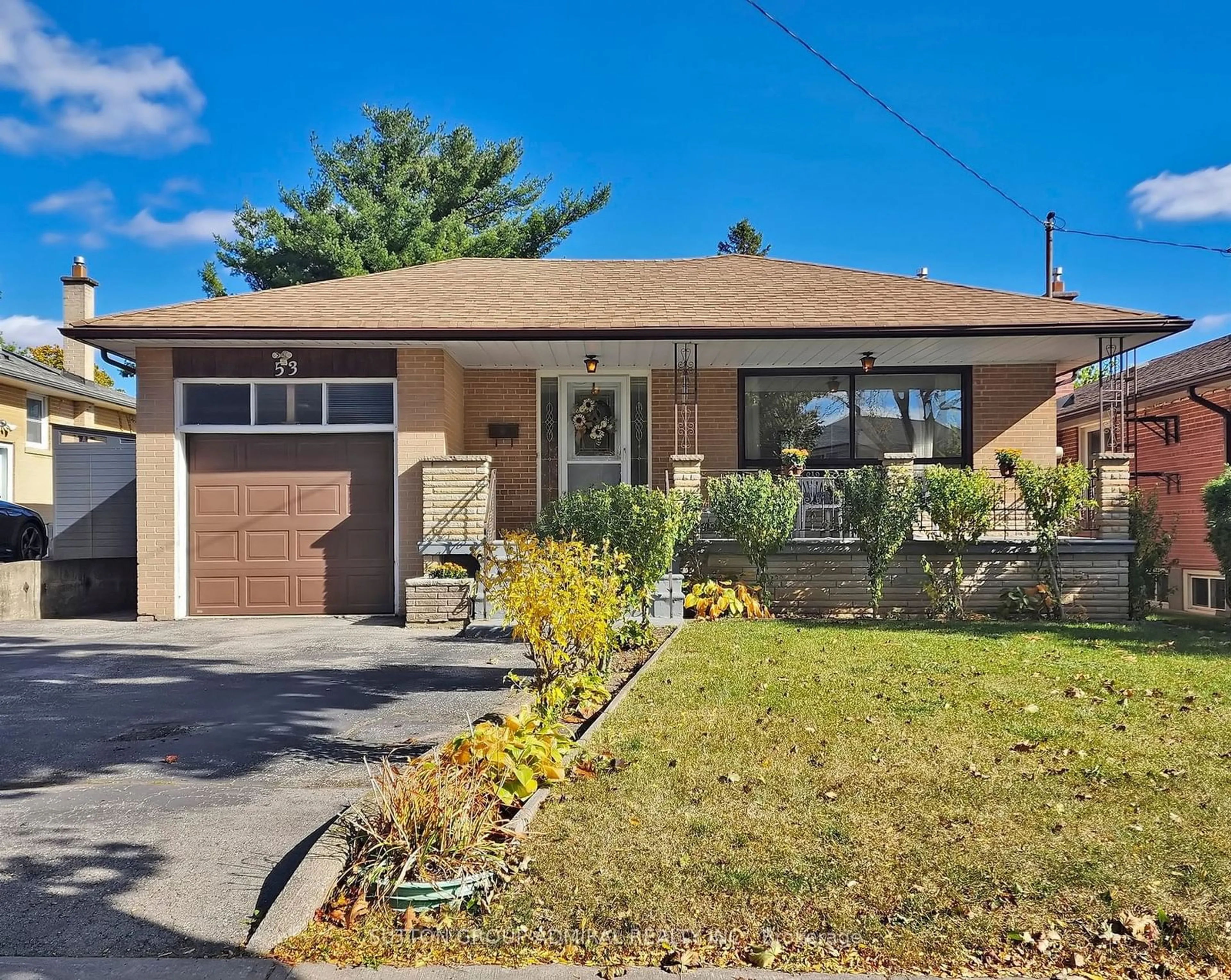 Frontside or backside of a home, cottage for 53 Bankfield Dr, Toronto Ontario M9V 2P7