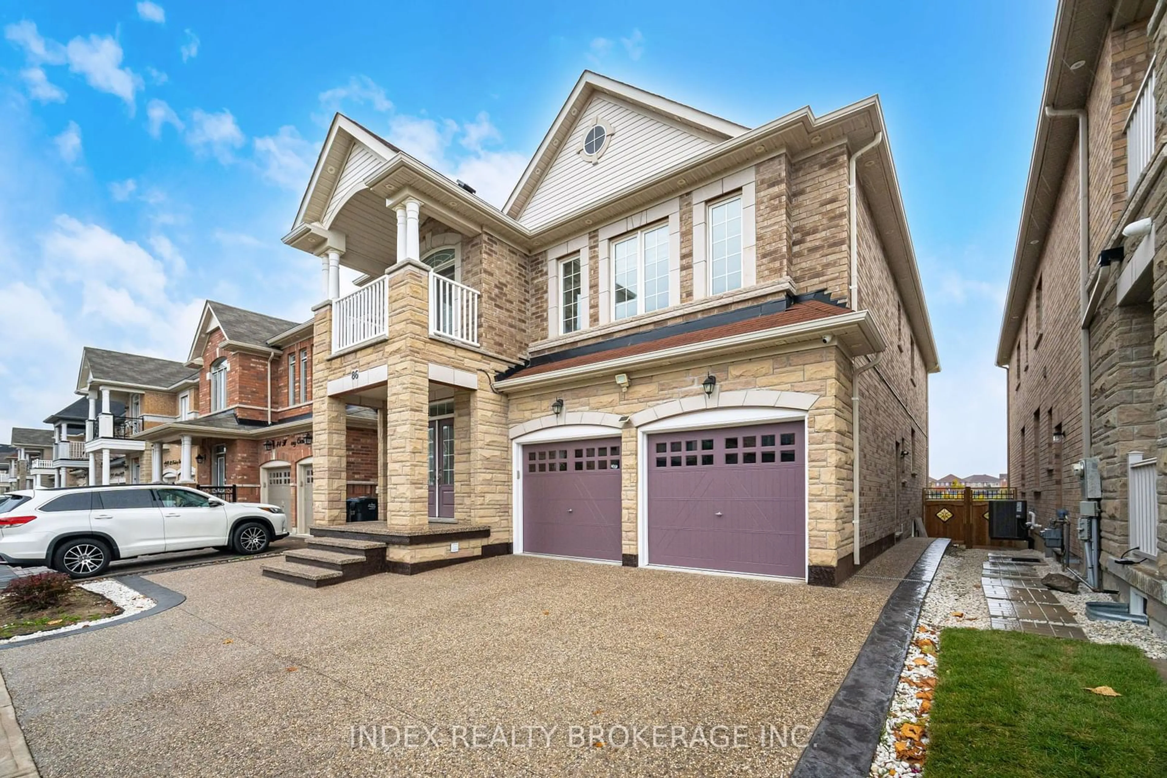 Home with brick exterior material for 86 Hanbury Cres, Brampton Ontario L6X 0R8