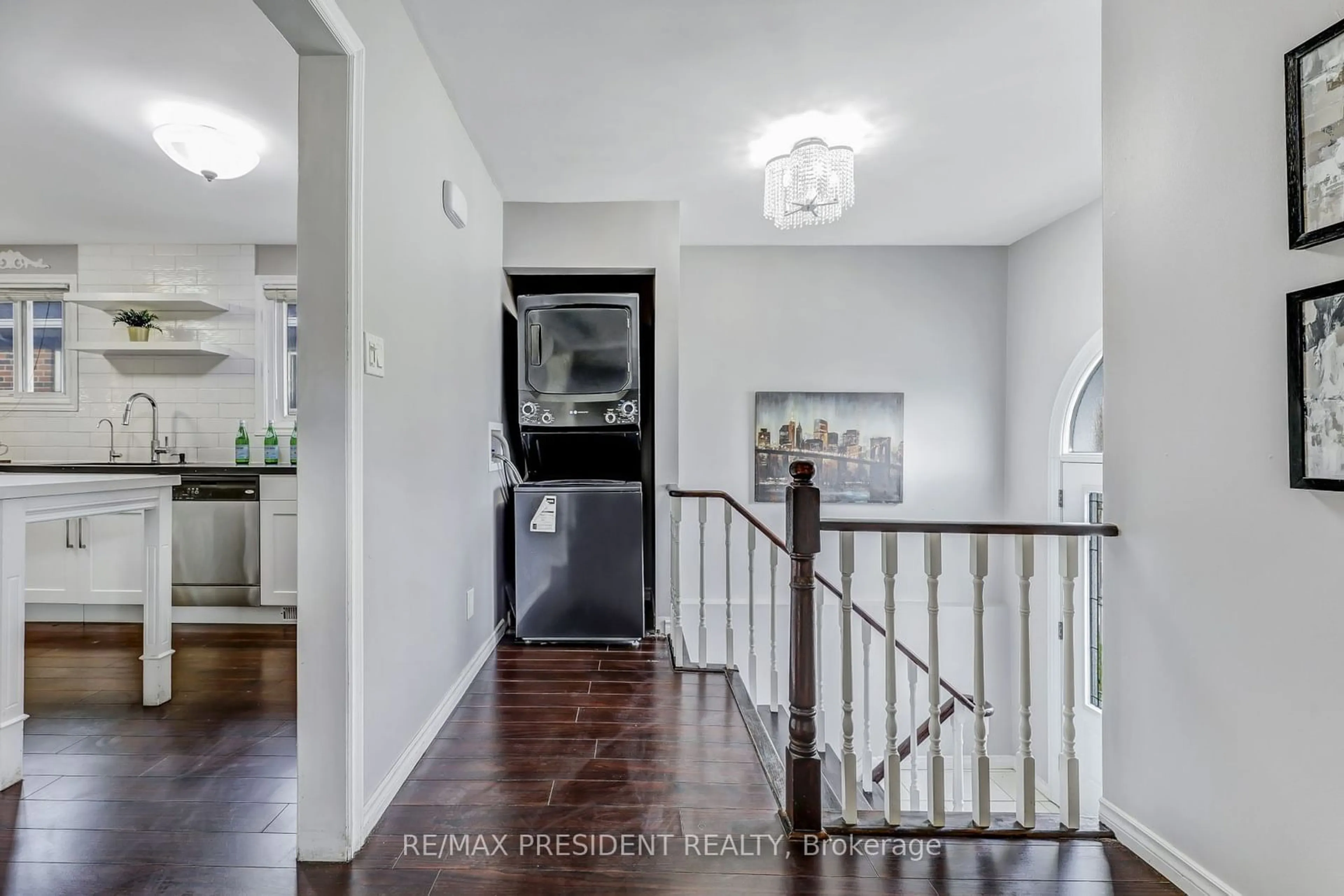 Indoor entryway, wood floors for 28 Royal Salisbury Way, Brampton Ontario L6V 3J6