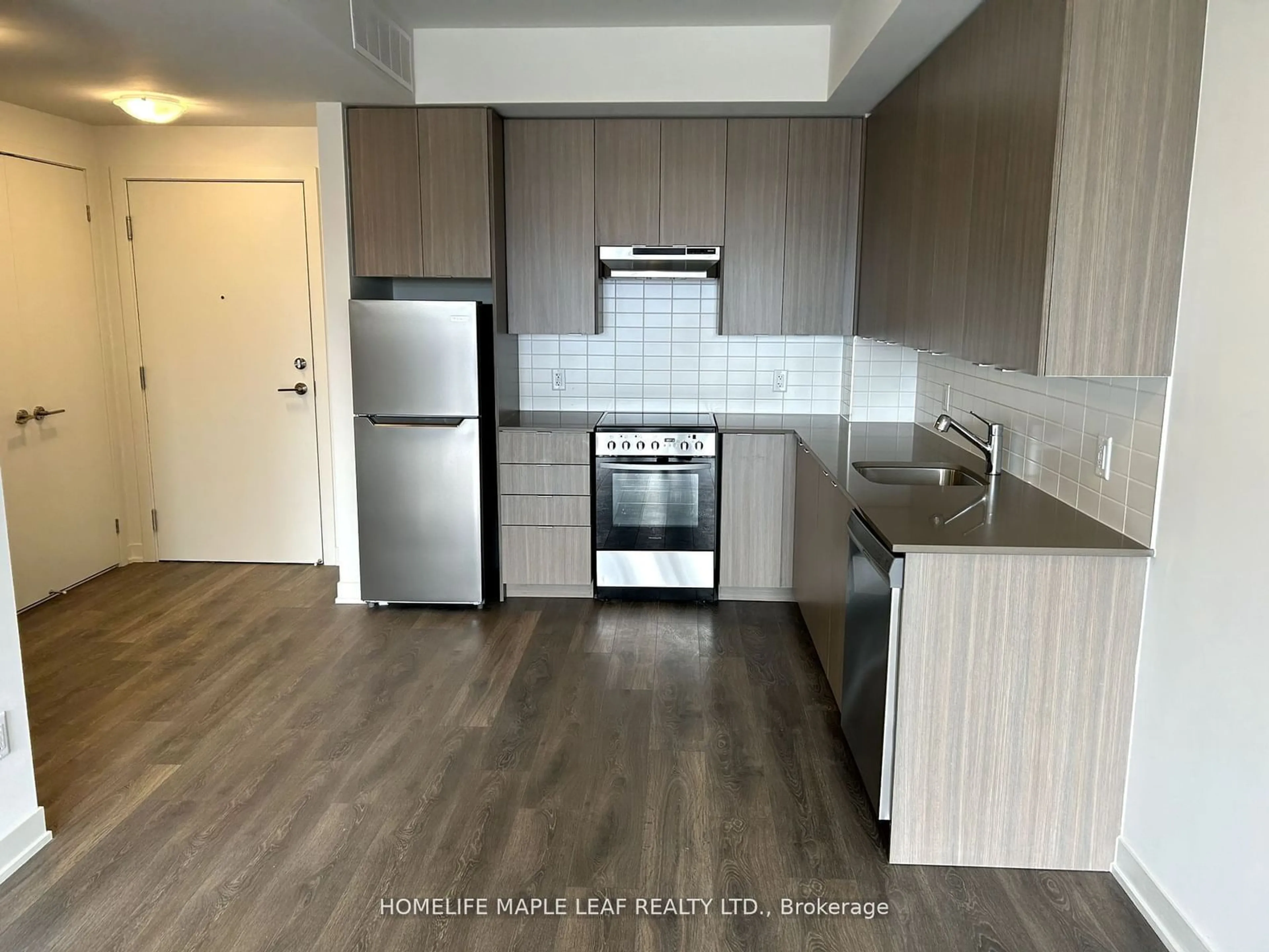 Standard kitchen, wood floors for 62 Sky Harbour Dr #309, Brampton Ontario L6Y 6J2