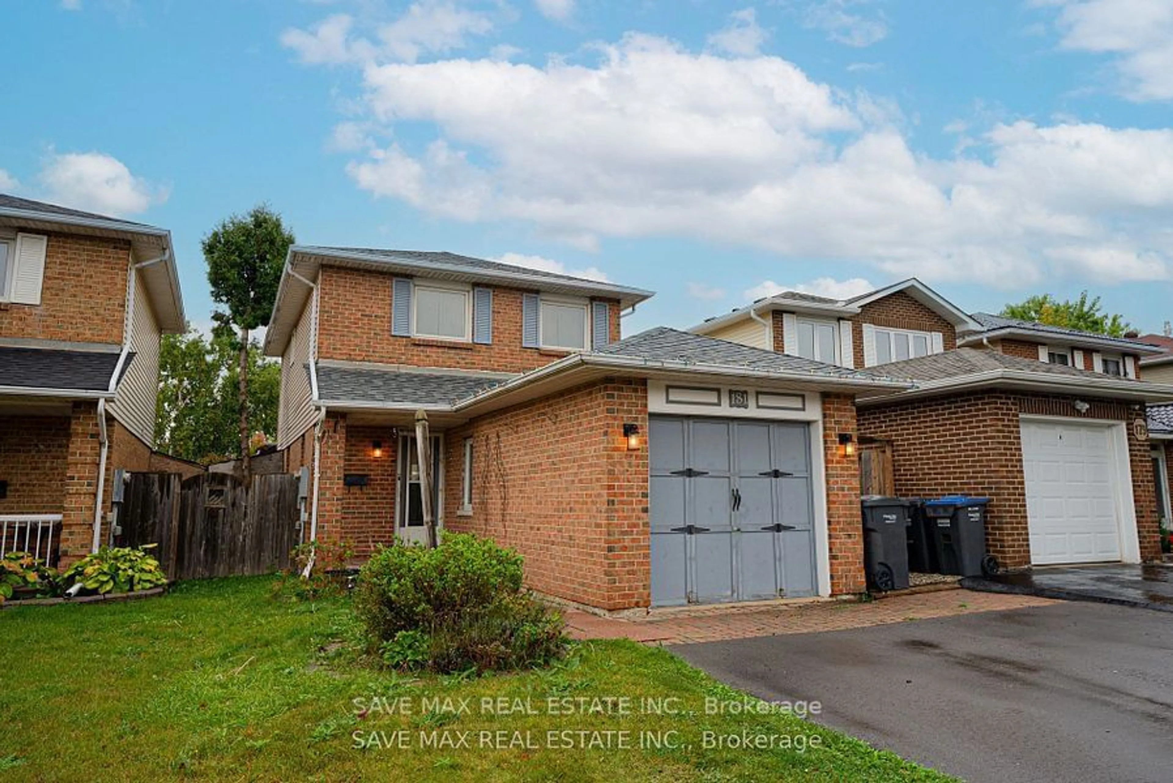 A pic from exterior of the house or condo, the street view for 181 Sunforest Dr, Brampton Ontario L6Z 2B5