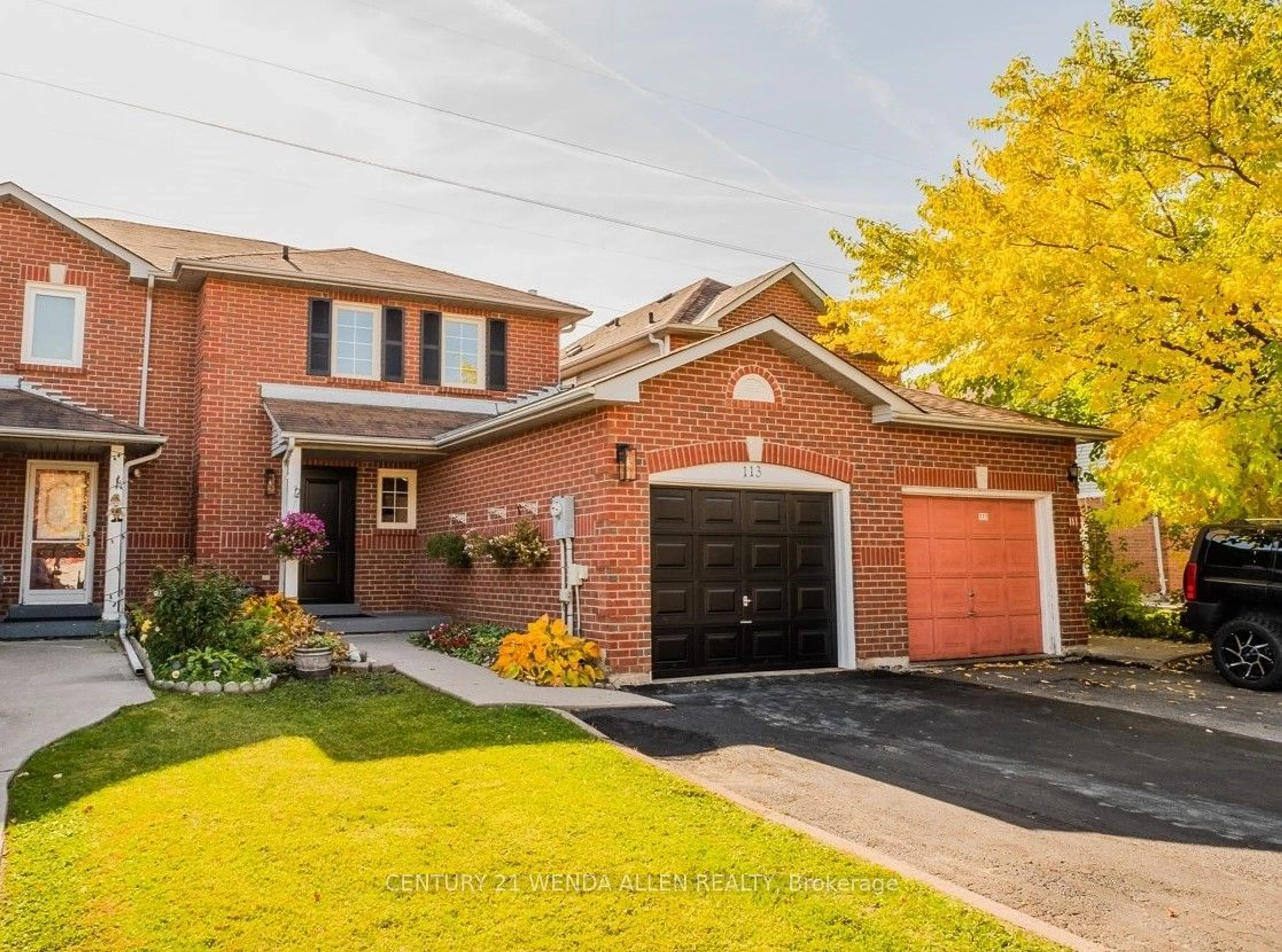 Home with brick exterior material for 113 Meadowlark Dr, Brampton Ontario L6Y 4V6