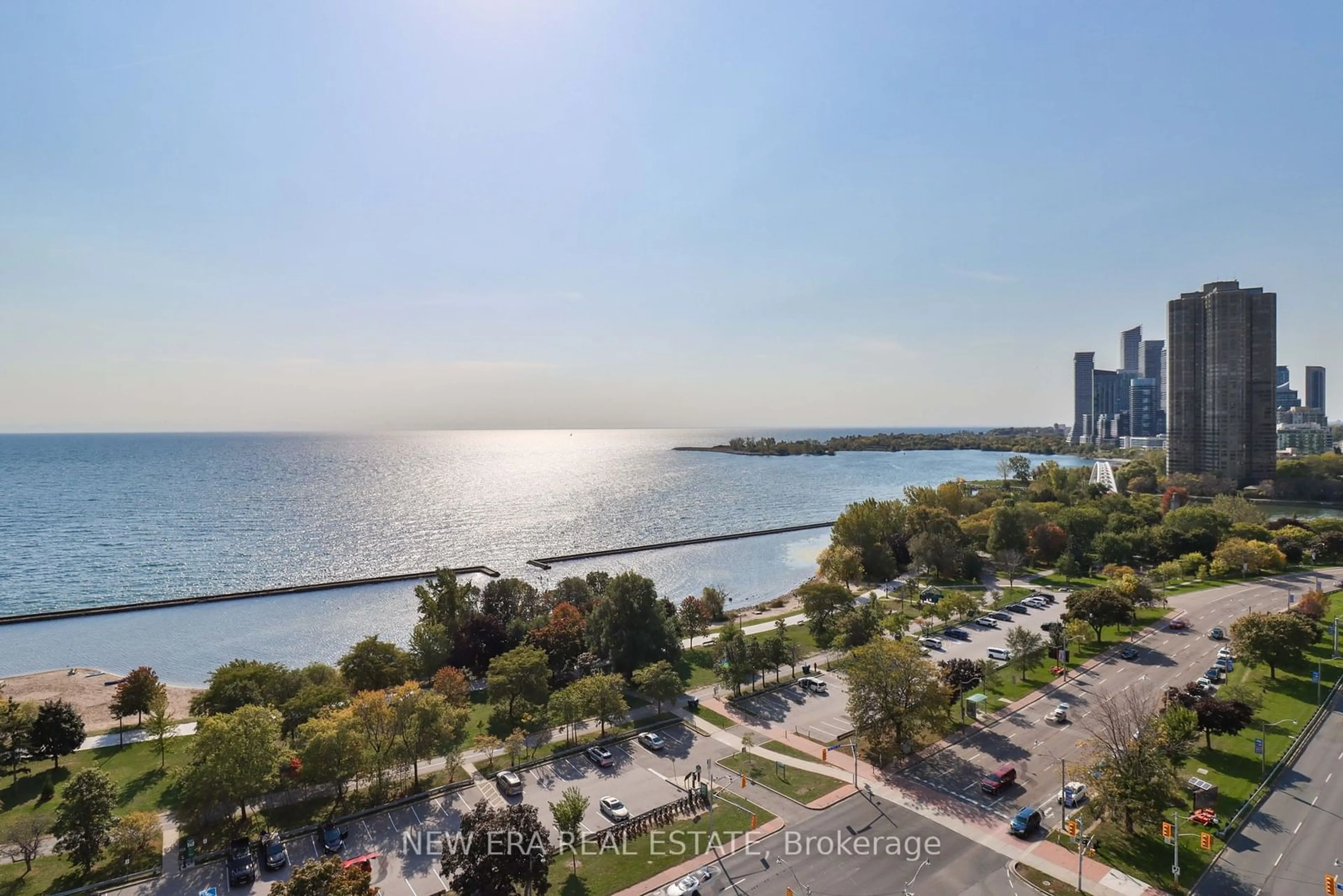 A pic from exterior of the house or condo, the view of lake or river for 1928 Lakeshore Blvd #1807, Toronto Ontario M6S 0B1