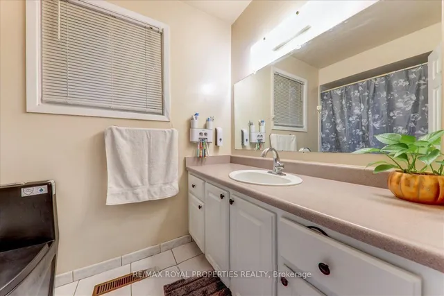 Additional property image - 20 Histon Cres