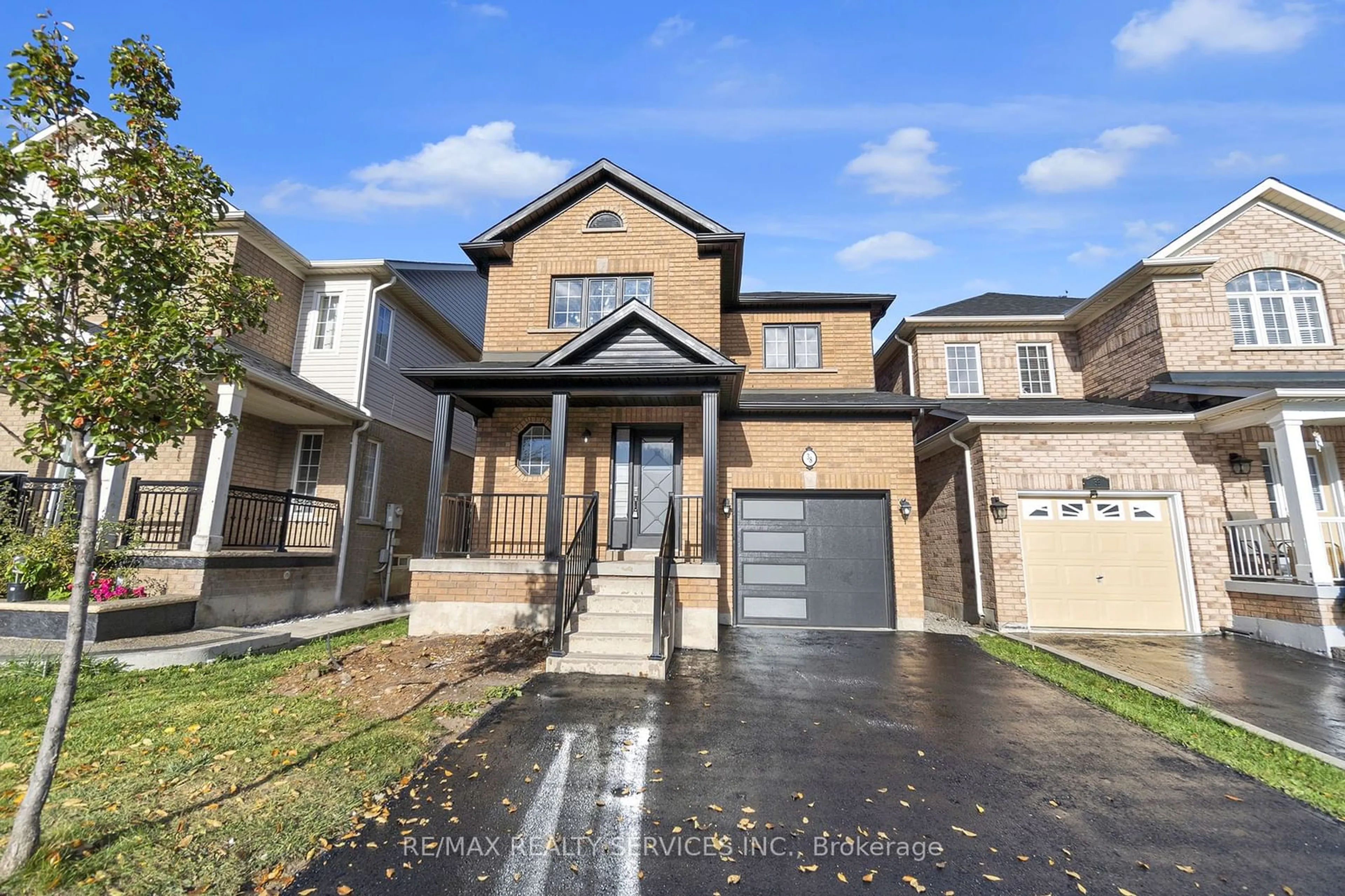 Home with brick exterior material for 38 Spencer Dr, Brampton Ontario L7A 2A5