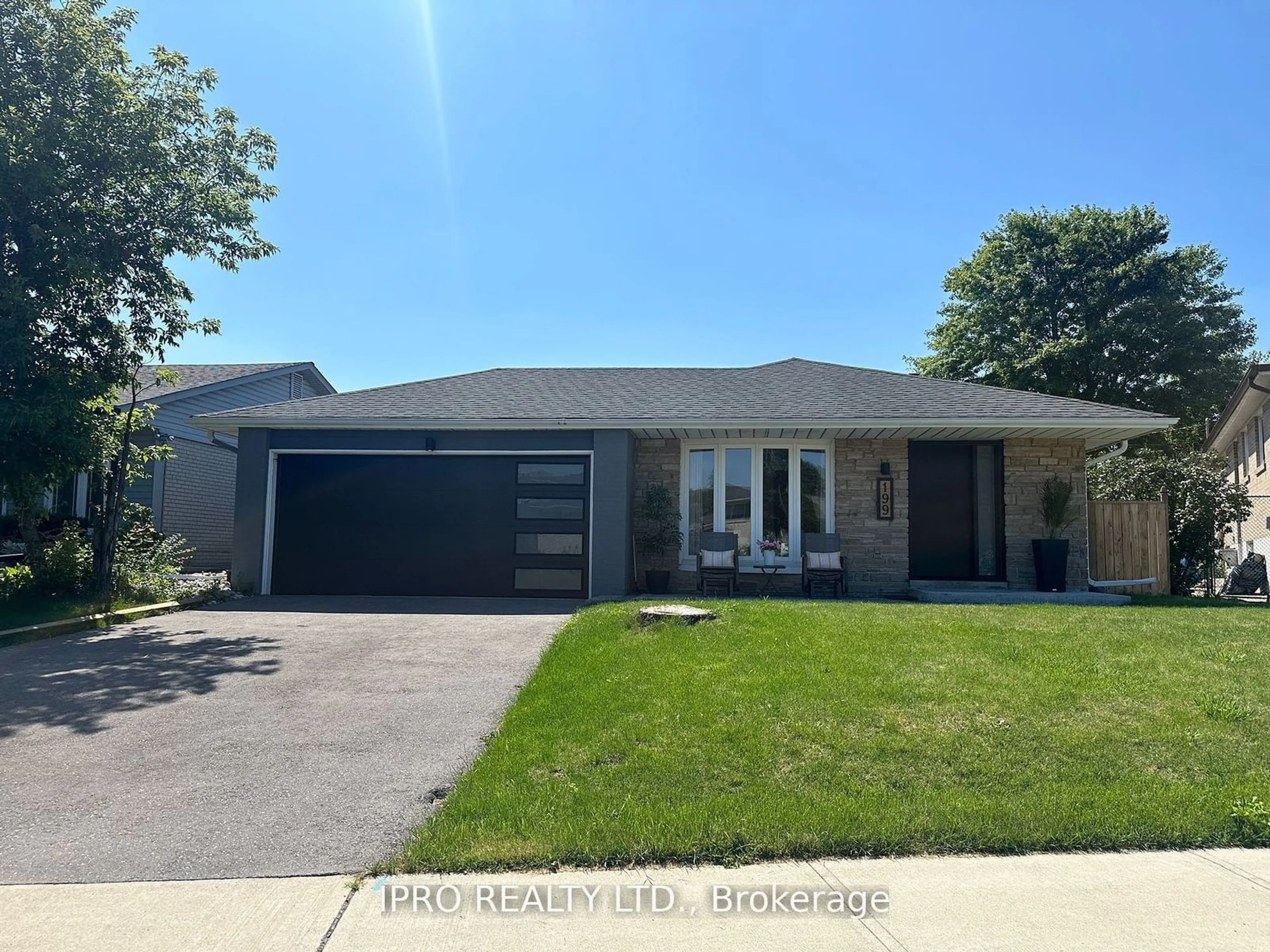 Frontside or backside of a home, the street view for 199 Willowridge Rd, Toronto Ontario M9R 3Z8