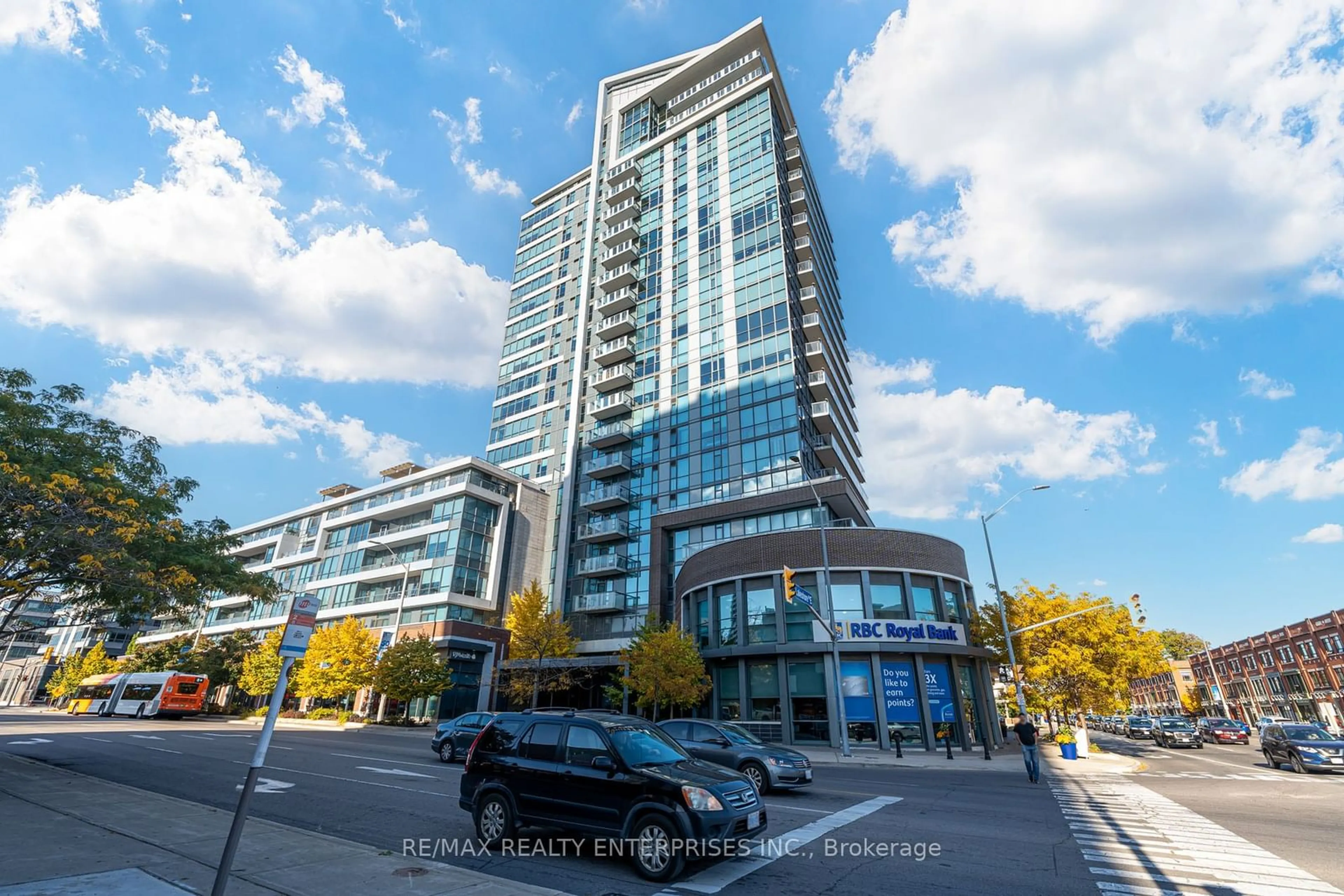 A pic from exterior of the house or condo, the street view for 1 Hurontario St #213, Mississauga Ontario L5G 0A3