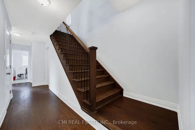 Additional property image - 2122 Royal Gala Circ