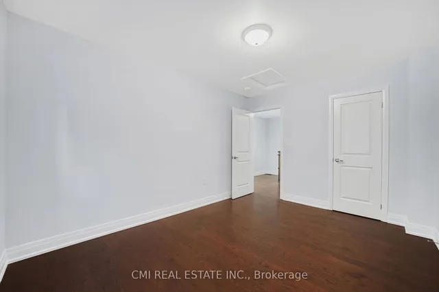 Additional property image - 2122 Royal Gala Circ