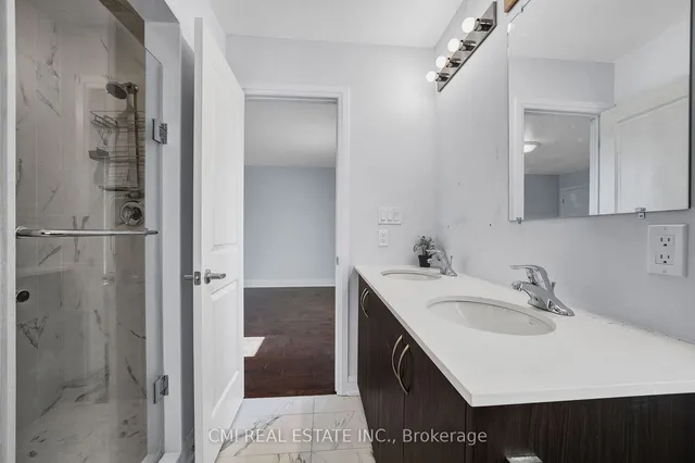Additional property image - 2122 Royal Gala Circ