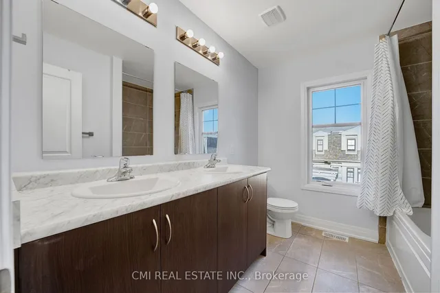Additional property image - 2122 Royal Gala Circ