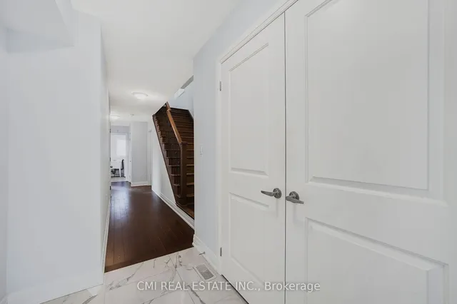Additional property image - 2122 Royal Gala Circ