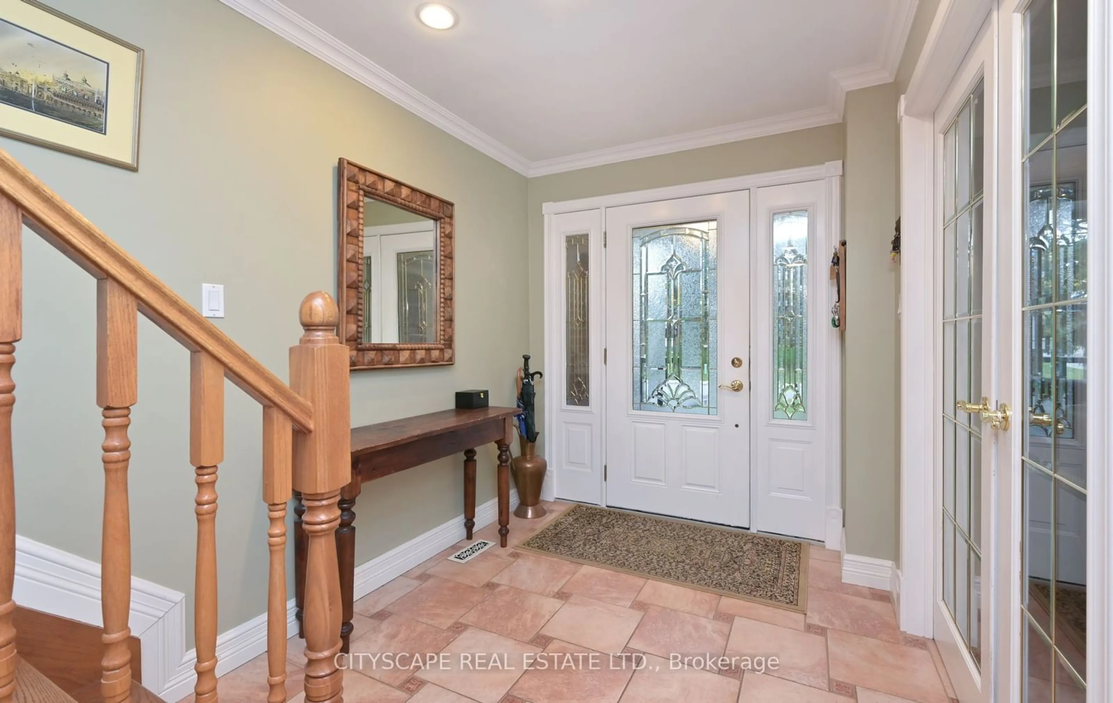 Indoor entryway, wood floors for 279 Bell Air Dr, Caledon Ontario L7E 2A2