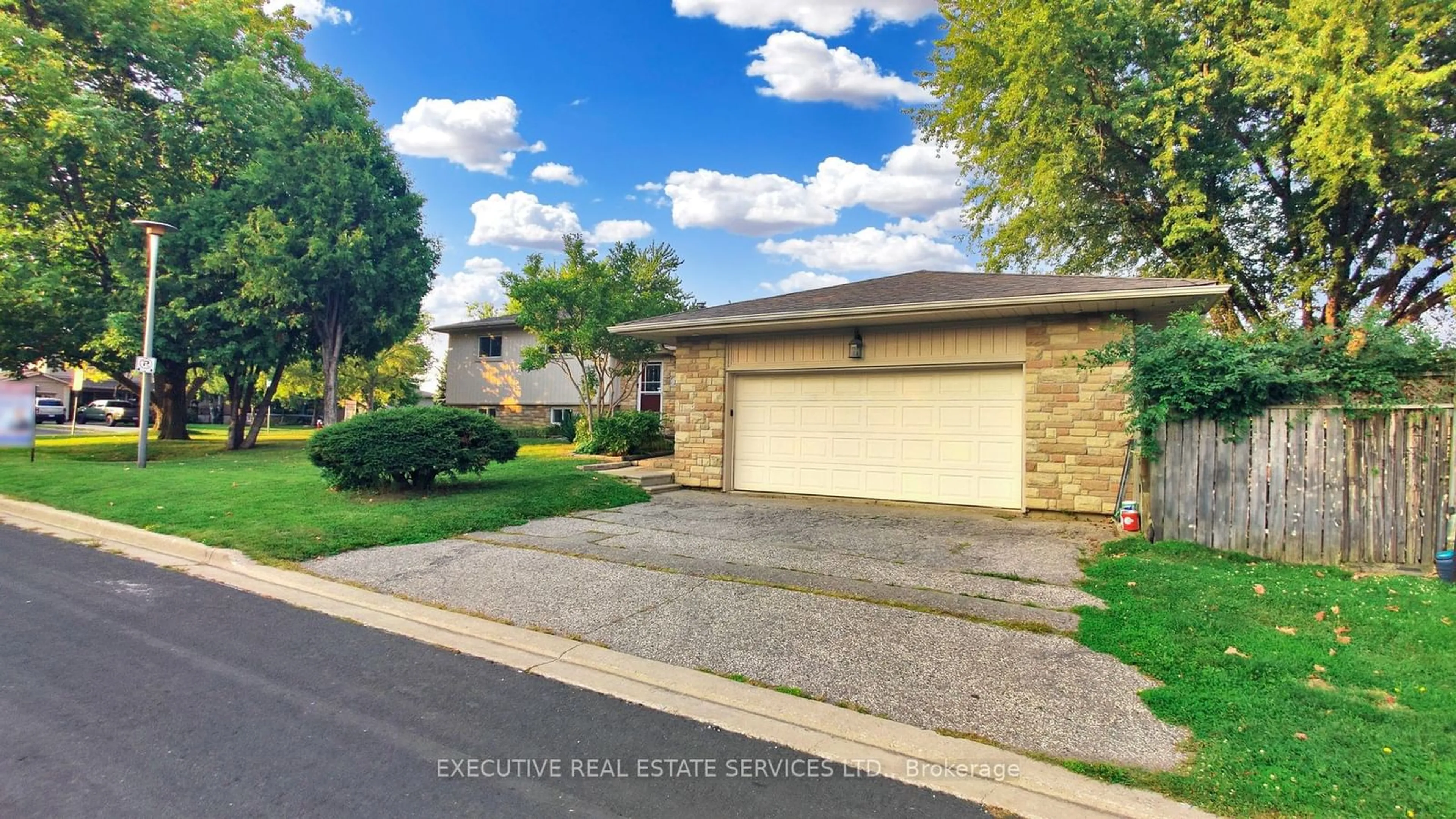 Frontside or backside of a home, the street view for 141 Humber Lea Rd, Caledon Ontario L7E 3T7