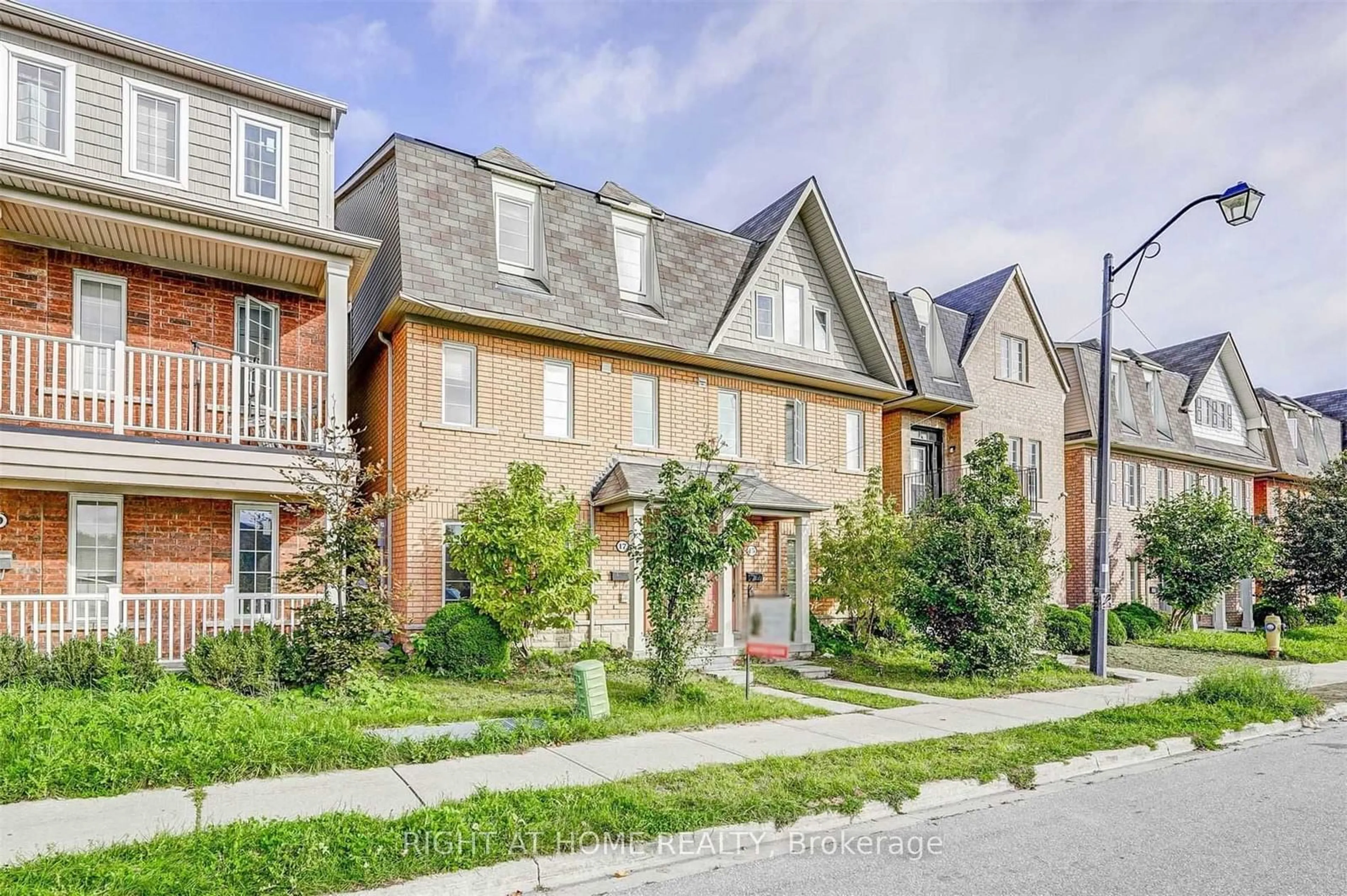 A pic from exterior of the house or condo, the street view for 17 Boot Terr, Toronto Ontario M3J 0A1