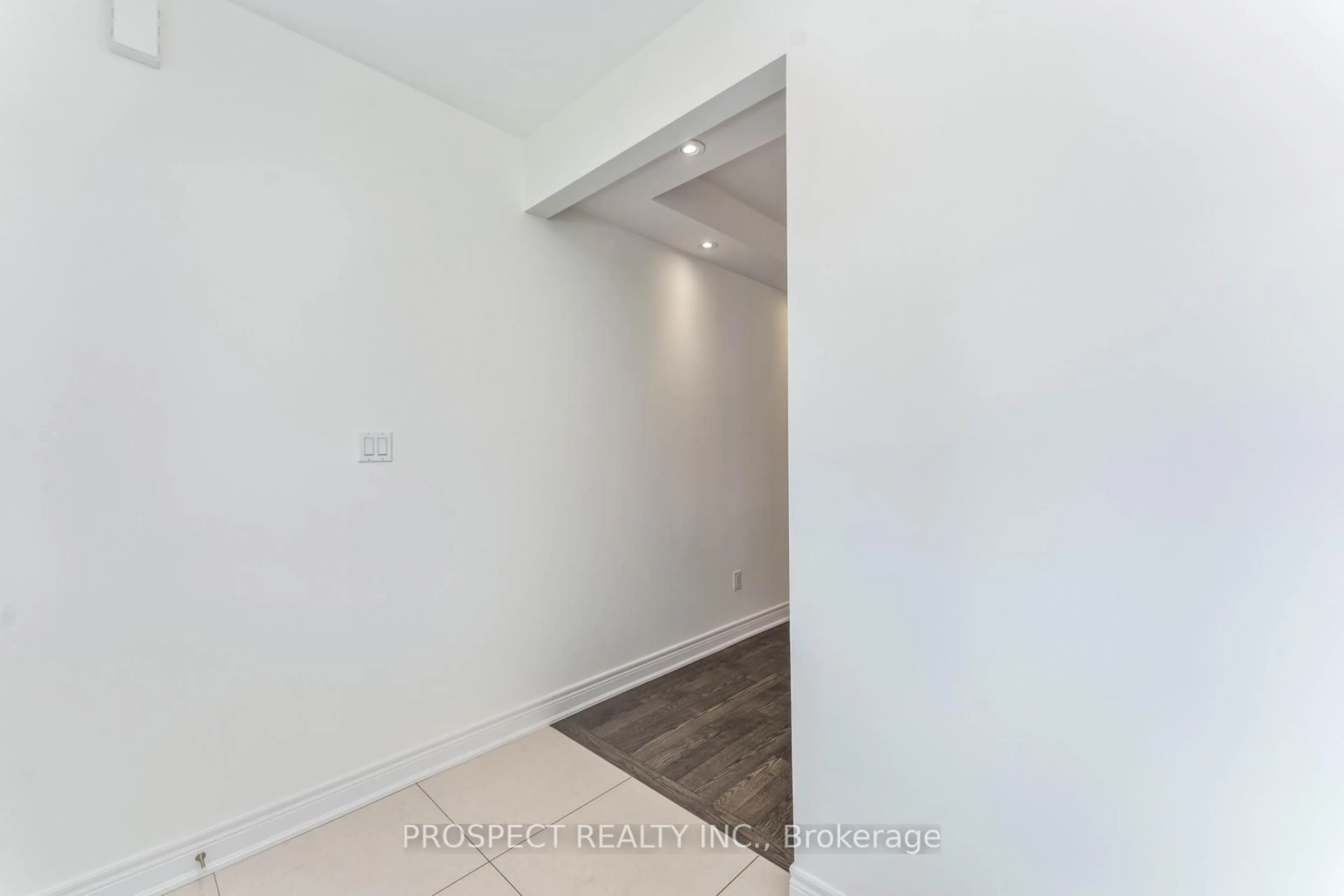 A pic of a room, not visible floor for 15 Lyle Way, Brampton Ontario L6X 5P8