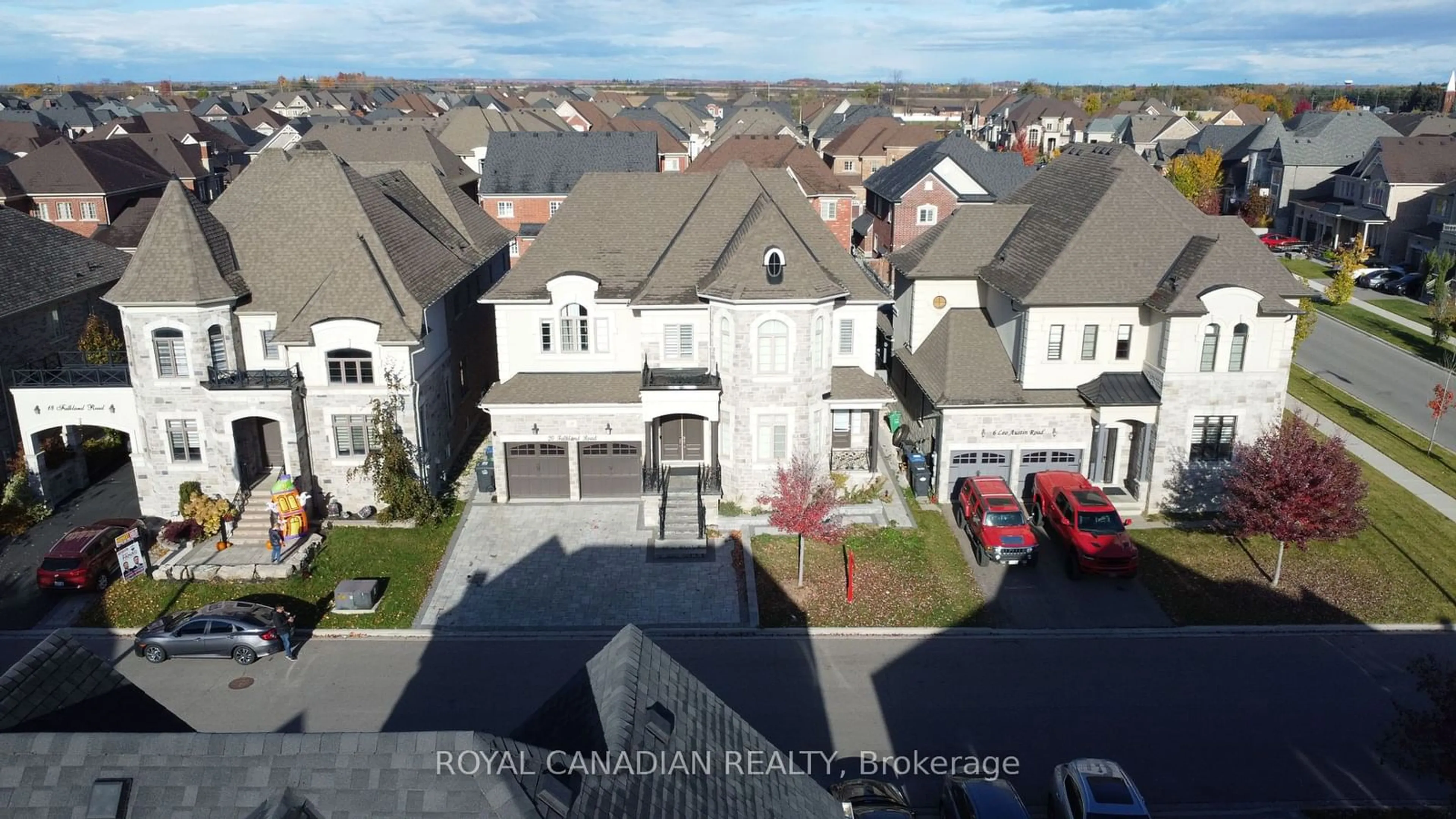 A pic from exterior of the house or condo, the street view for 20 Falkland Rd, Brampton Ontario L6P 0A2