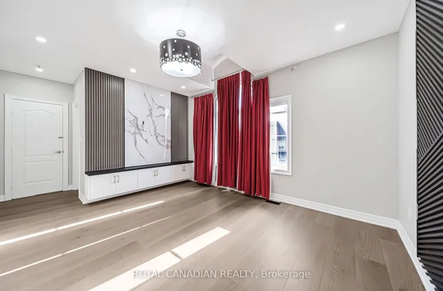 Additional property image - 20 Falkland Rd