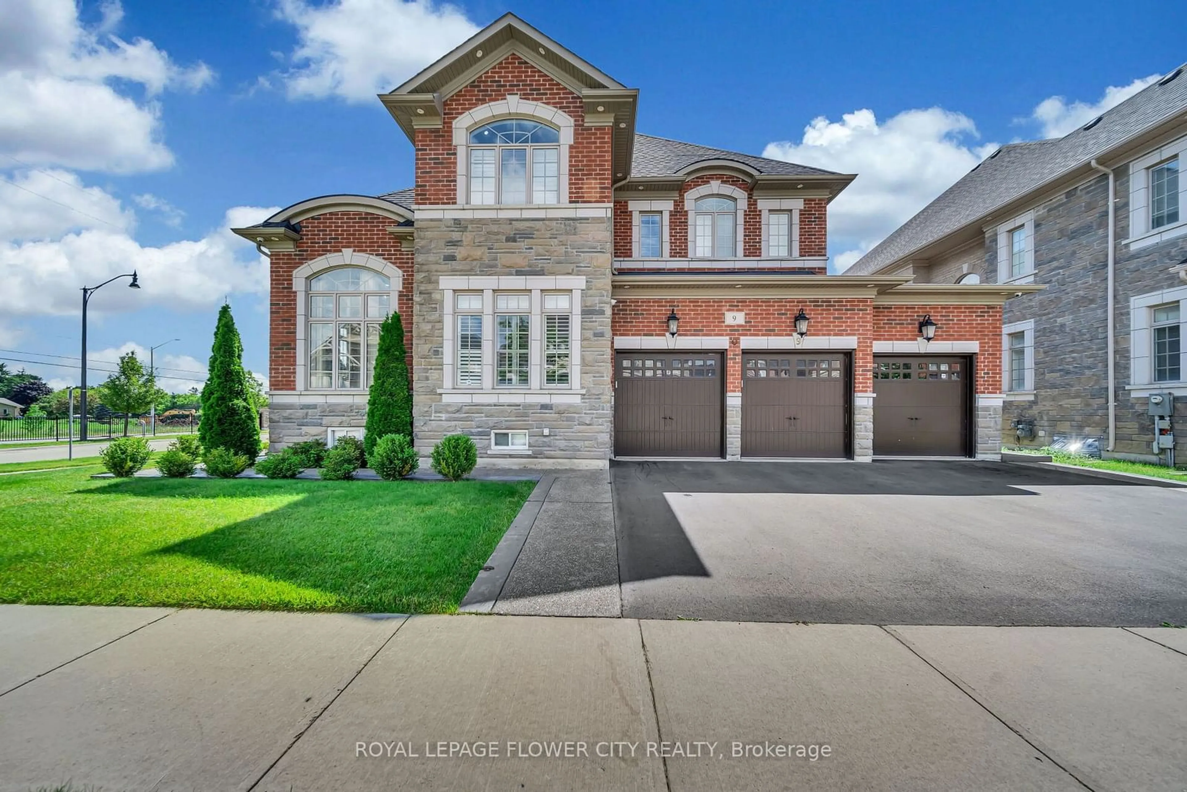 Home with brick exterior material for 9 Balloon Cres, Brampton Ontario L6P 4B7