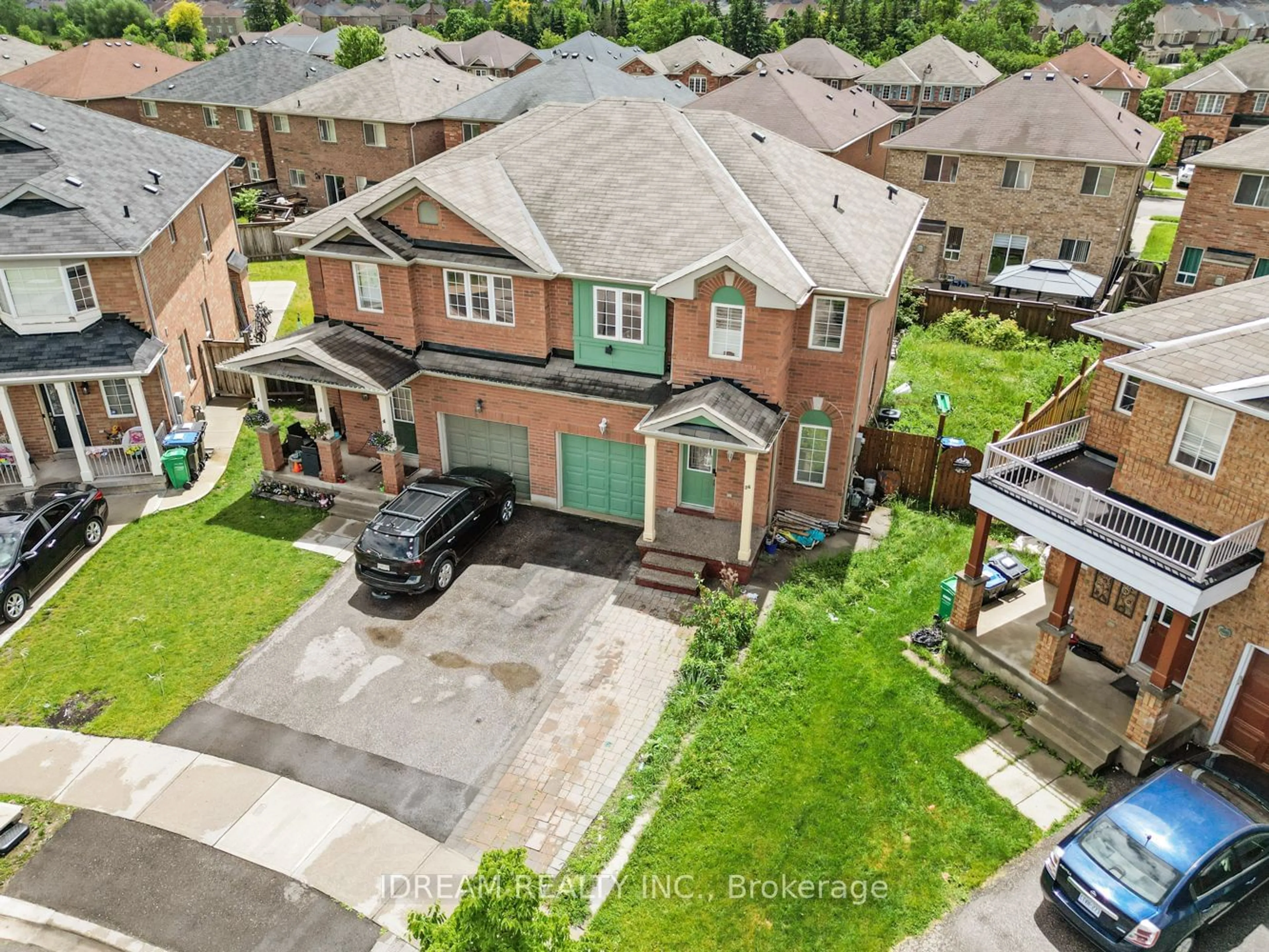 Frontside or backside of a home, the street view for 36 Flurry Circ, Brampton Ontario L6X 0S8