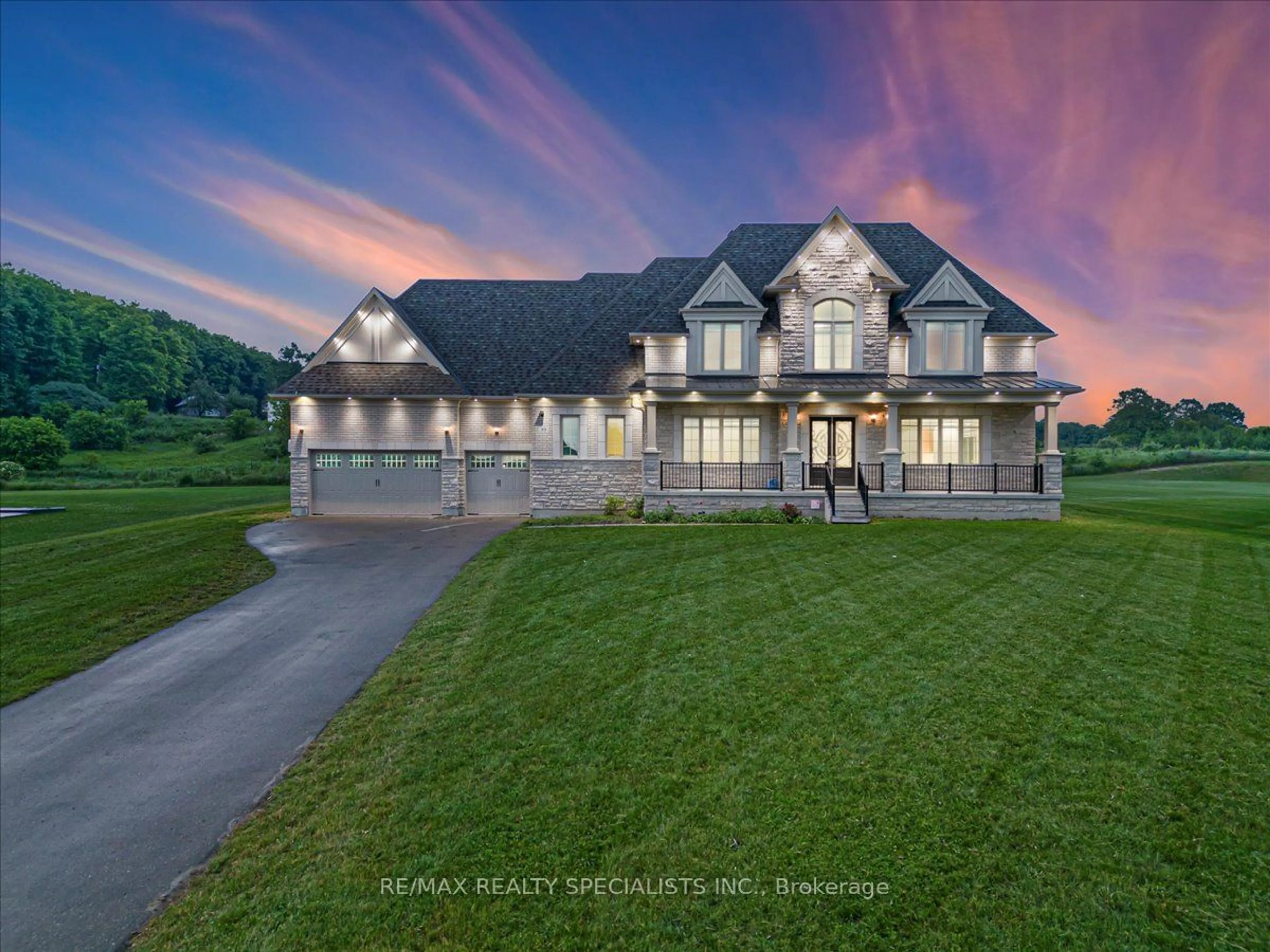 Frontside or backside of a home, mountain for 89 Robinson Preserve Crt, Caledon Ontario L7E 4L4