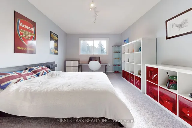 Additional property image - 7 Kenpark Ave