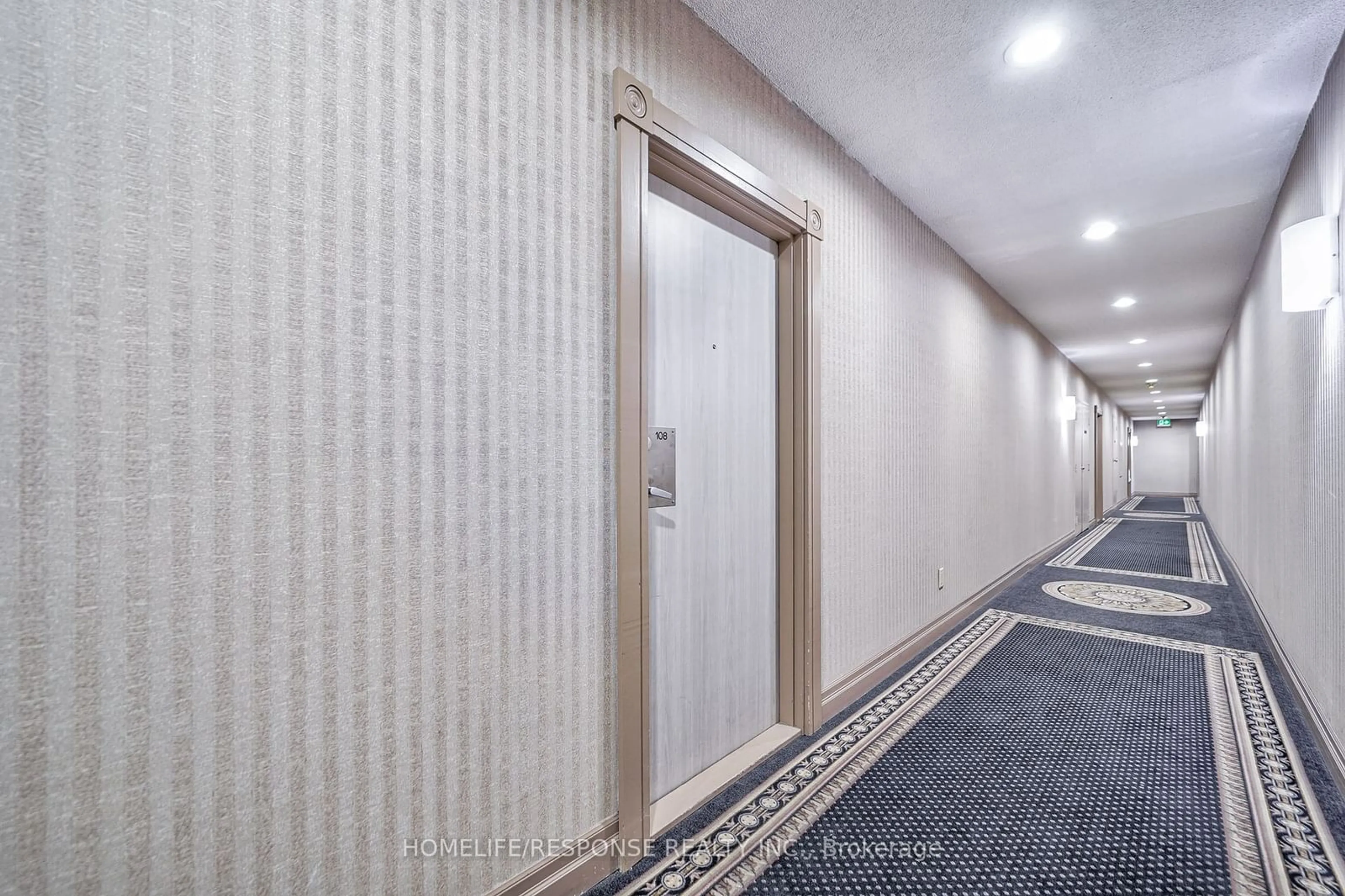 Indoor foyer, unknown floor for 3605 KARIYA Dr #108, Mississauga Ontario L5B 3J4