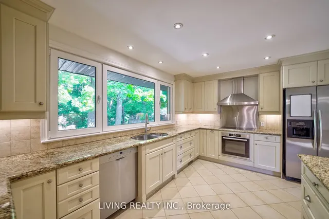Additional property image - 6 Hillavon Dr