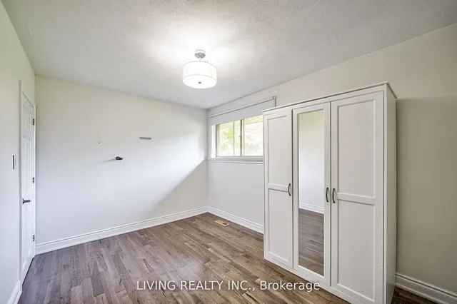 Additional property image - 6 Hillavon Dr