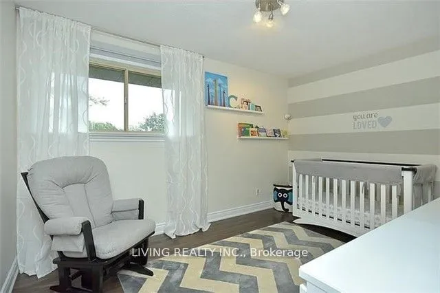 Additional property image - 6 Hillavon Dr