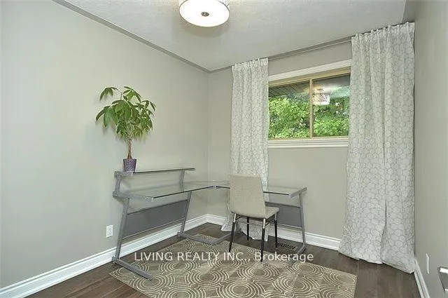 Additional property image - 6 Hillavon Dr