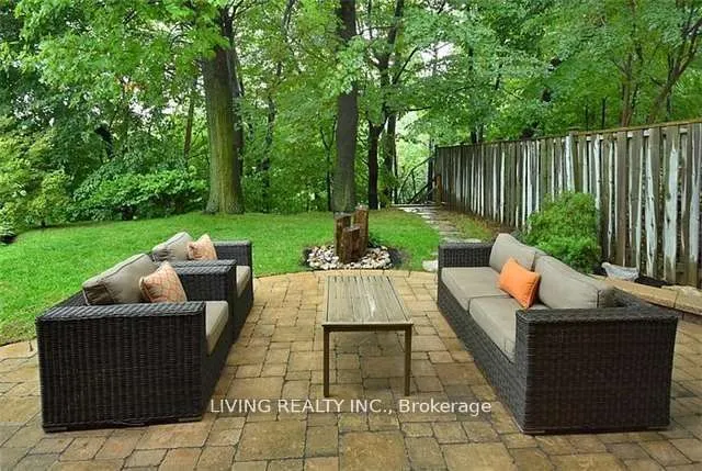 Additional property image - 6 Hillavon Dr
