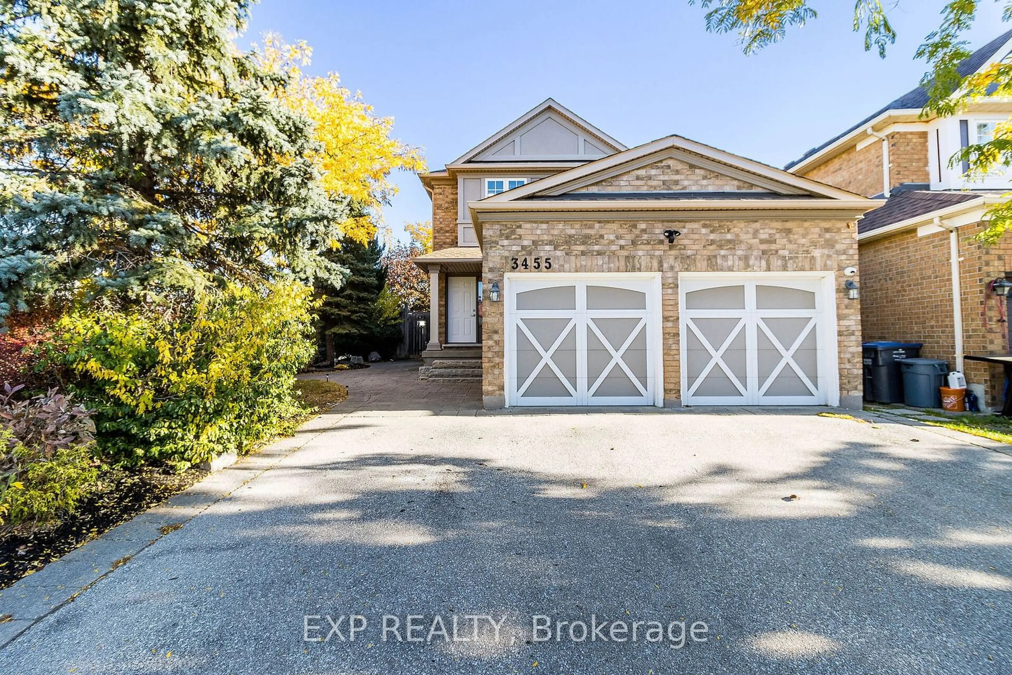 Frontside or backside of a home, the street view for 3455 Warley Crt, Mississauga Ontario L5B 4C6