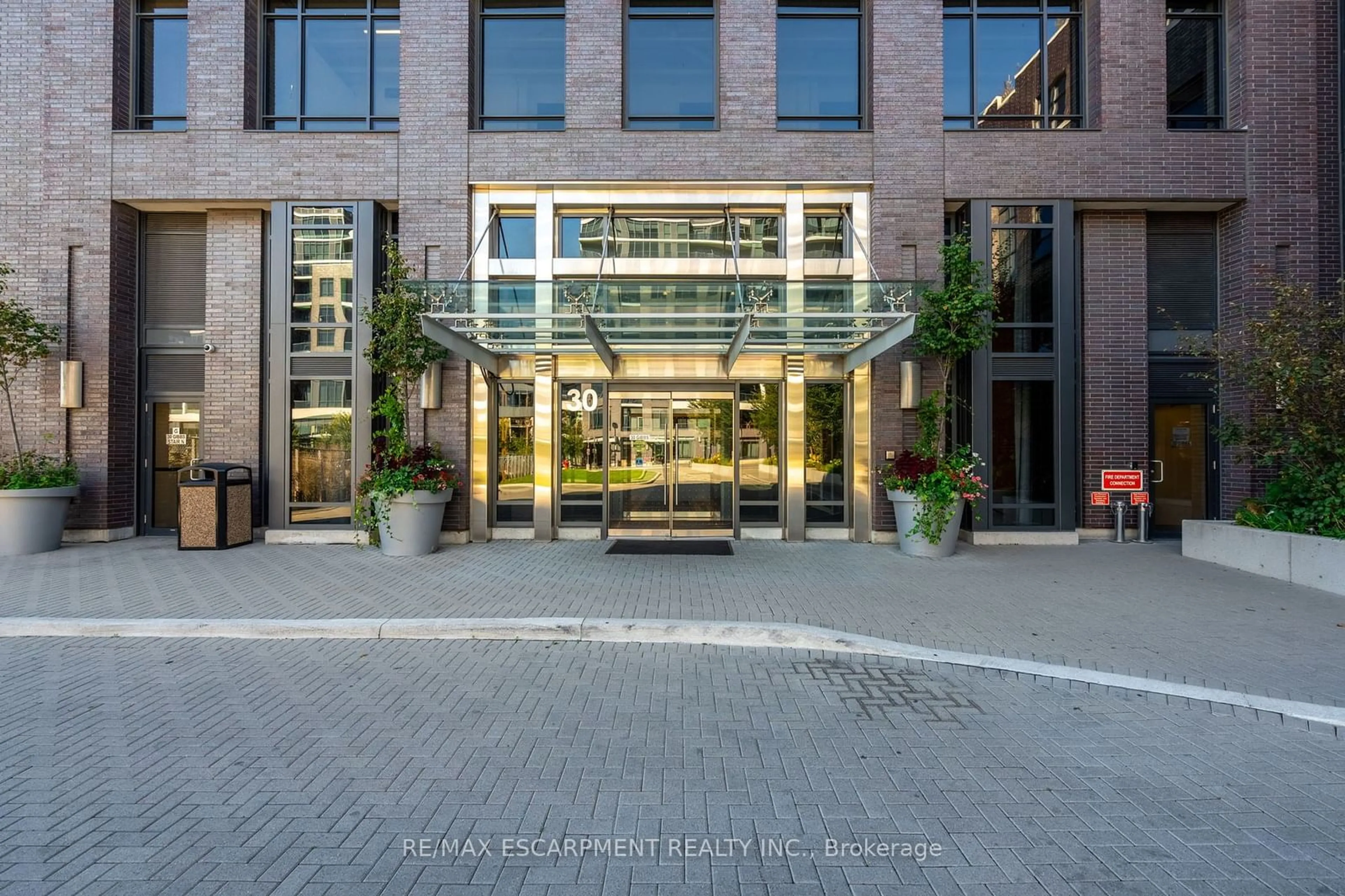 Indoor lobby, ceramic floors for 30 Gibbs Rd #2302, Toronto Ontario M9B 0E4