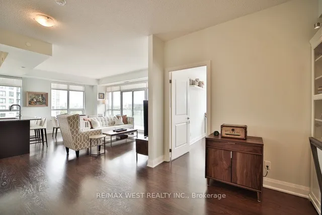 Additional property image - 25 Fontenay Crt Unit 808