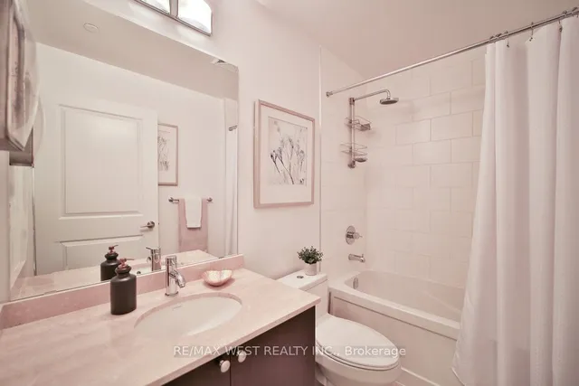 Additional property image - 25 Fontenay Crt Unit 808