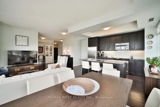 Additional property image - 25 Fontenay Crt Unit 808