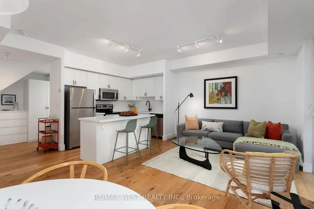 Additional property image - 45 Sousa Mendes St Unit 703