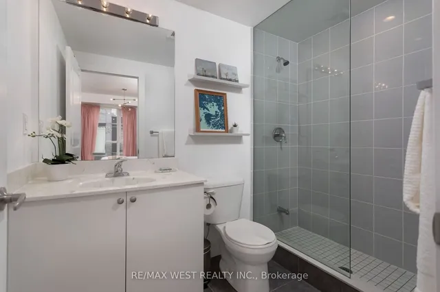Additional property image - 45 Sousa Mendes St Unit 703