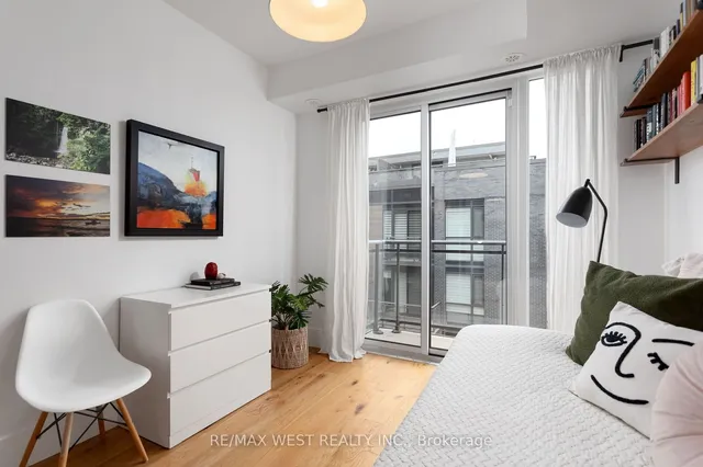 Additional property image - 45 Sousa Mendes St Unit 703