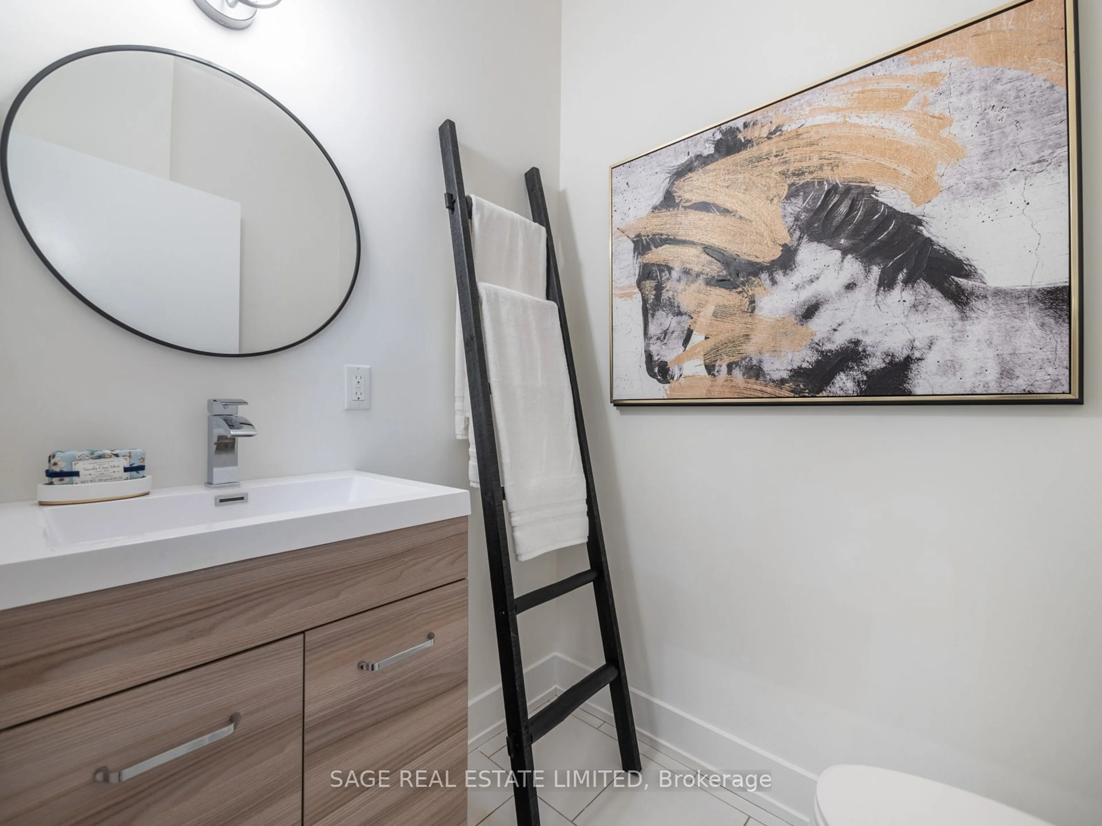 Contemporary bathroom for 1183 Dufferin St #102, Toronto Ontario M6H 4B7