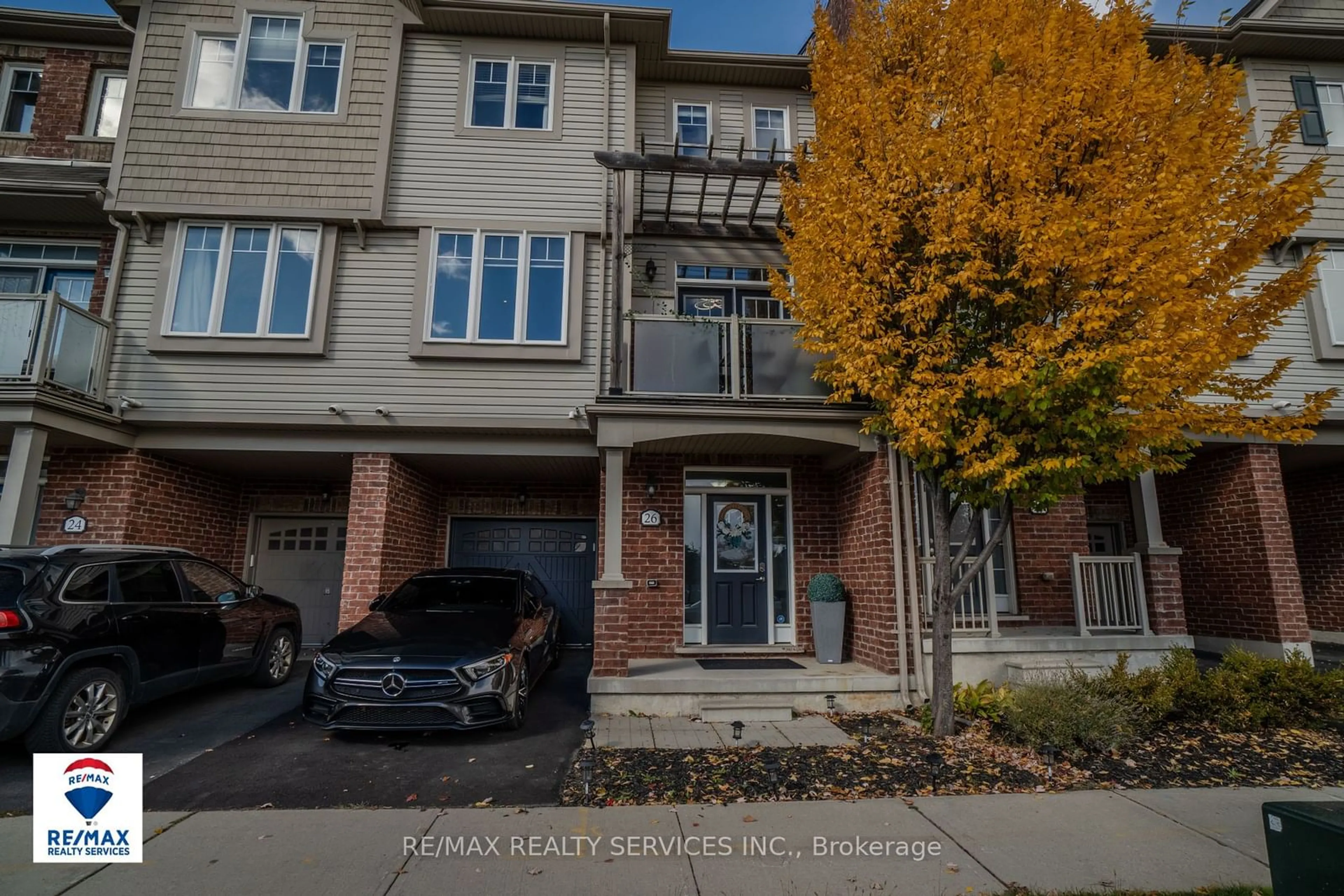 A pic from exterior of the house or condo, the street view for 26 Larson Peak Rd, Caledon Ontario L7C 3P5