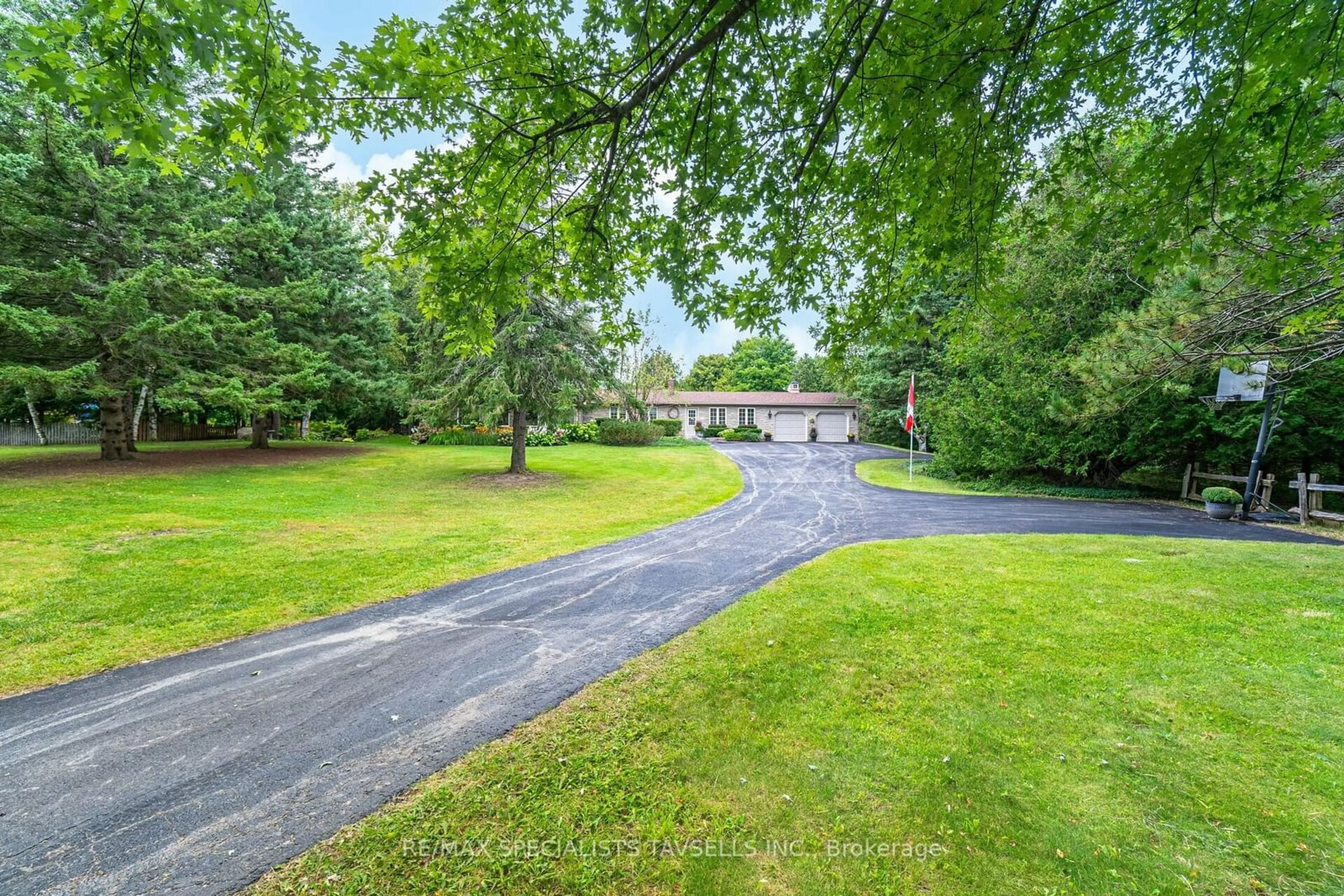 Frontside or backside of a home, the street view for 7302 Coolihan's Sdrd, Caledon Ontario L7K 0P6